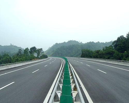 宁夏高速公路波形护栏